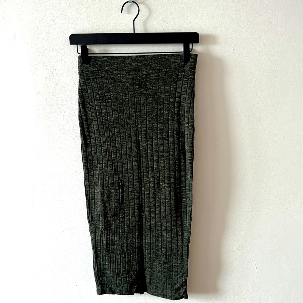 Dark Green Knitted Pencil Skirt